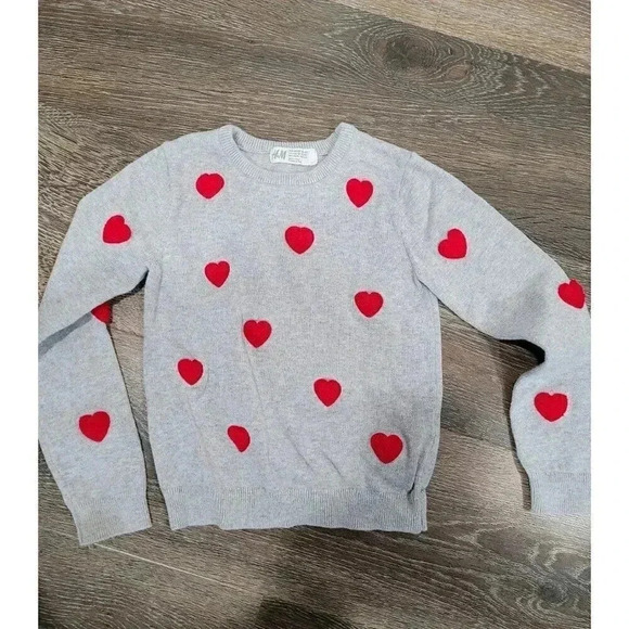 H&M heart sweater size 4-6 year #3‎ - Picture 1 of 3